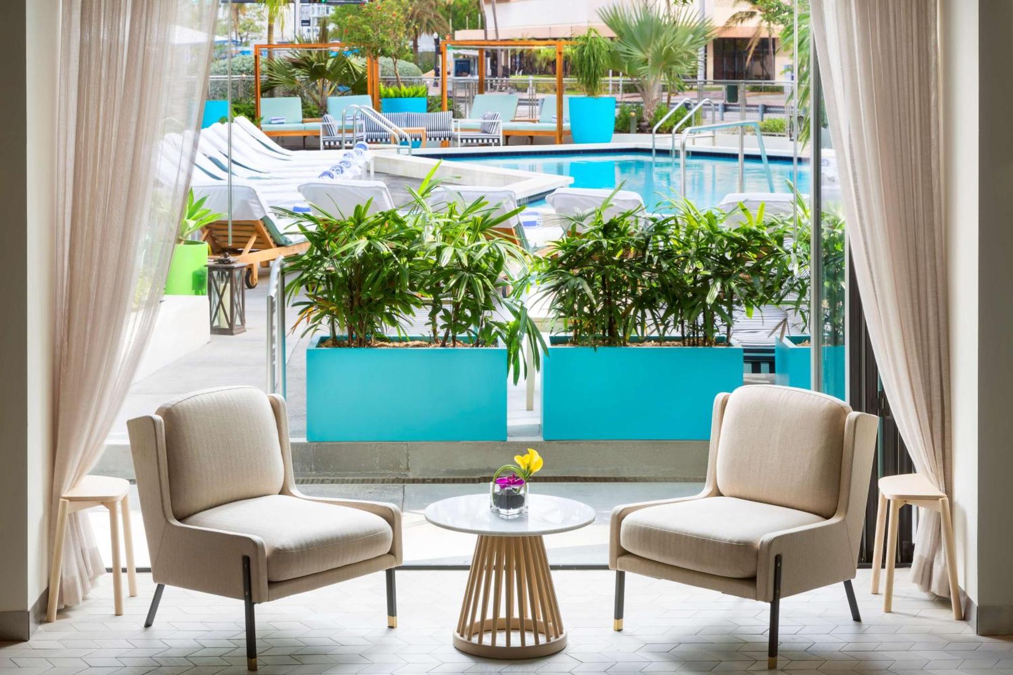 The Gates Hotel South Beach - A Doubletree By Hilton Miami Beach Eksteriør bilde