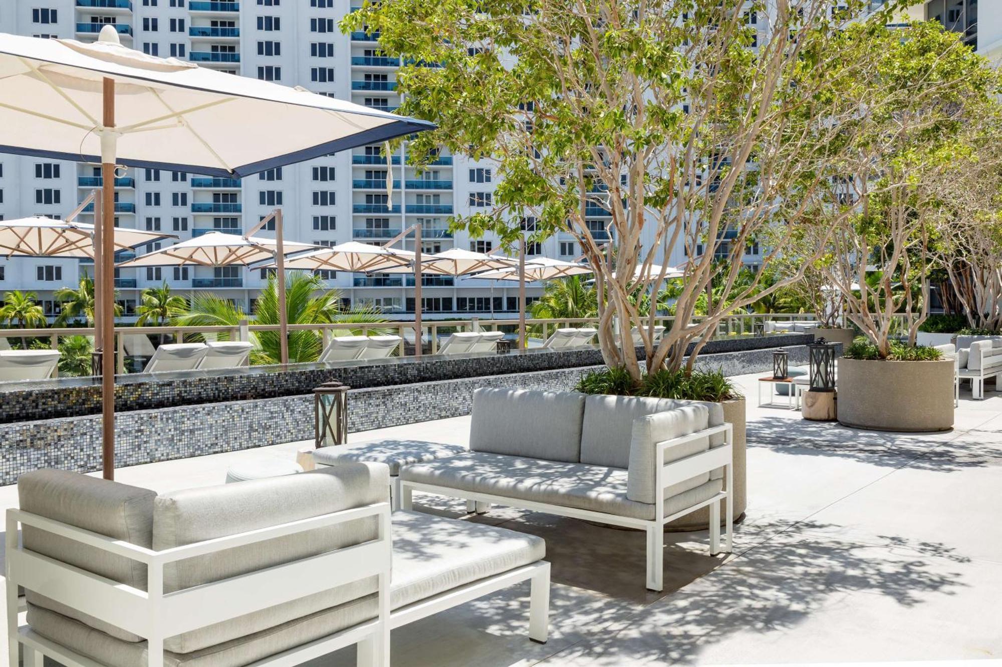 The Gates Hotel South Beach - A Doubletree By Hilton Miami Beach Eksteriør bilde